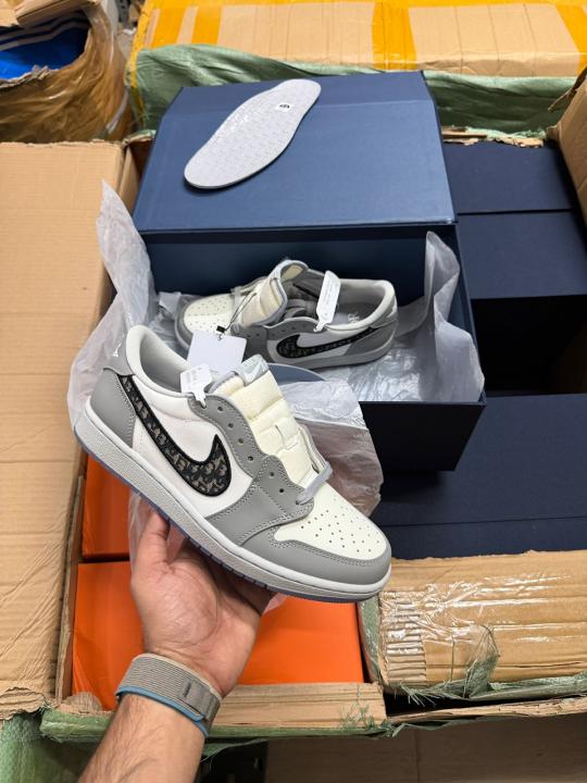 UA Airr Jordann 1 Low x Diorr